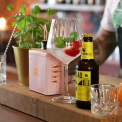 Nachtmann Set Of 4 Gin & Tonic Fluted Crystal Glasses - Elegant Drinkware for Cocktails 9 Nachtmann Set Of 4 Gin & Tonic Fluted Crystal Glasses - Elegant Drinkware for Cocktails -HARTS OF STUR Sales 102892 Nachtmann Set of 4 Gin And Tonic Fluted Crystal Glasses 2