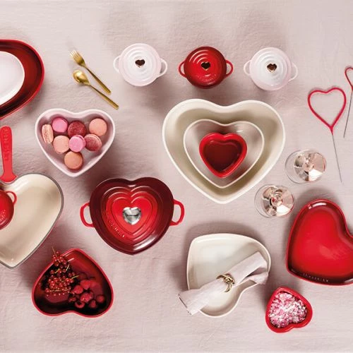 Le Creuset L'Amour Heart Collection Cerise 23cm Heart Plate - Premium Tableware for Romantic Dining 7 Le Creuset L'Amour Heart Collection Cerise 23cm Heart Plate - Premium Tableware for Romantic Dining - Image 5