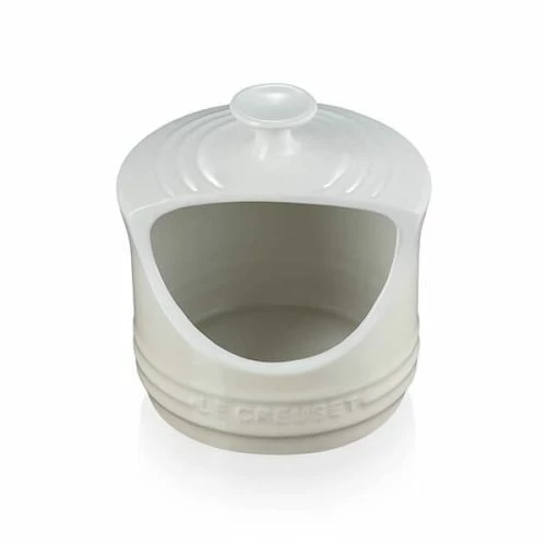 Le Creuset Meringue Stoneware Salt Pig - Premium Tableware for Salt Storage 4 Le Creuset Meringue Stoneware Salt Pig - Premium Tableware for Salt Storage - Image 2