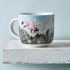 Royal Botanic Gardens Kew Bee Floral Mug 290ml - Elegant Ceramic Tea & Coffee Cup -HARTS OF STUR Sales 852004 RBG Kew Bee Floral Mug 2