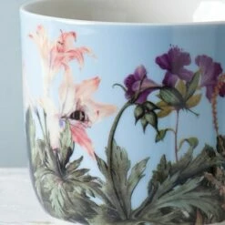 Royal Botanic Gardens Kew Bee Floral Mug 290ml - Elegant Ceramic Tea & Coffee Cup -HARTS OF STUR Sales 852004 RBG Kew Bee Floral Mug 3