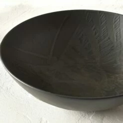 Royal Botanic Gardens Kew Living Jewels Salad Bowl 24cm - Black | Premium Tableware -HARTS OF STUR Sales 852462 RBG Kew Living Jewels Salad Bowl 1