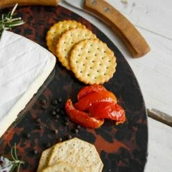 Artesa Round Serving Board with Tortoise Shell Resin Finish - Elegant Tableware for Stylish Dining -HARTS OF STUR Sales ARTPLATTORT Artesa Round Serving Board Tortoise Shell Resin Finish 4