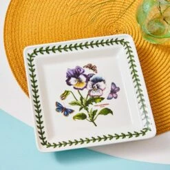 Portmeirion Botanic Garden Square Plate Set Of 6 - Elegant Tableware for Stylish Dining -HARTS OF STUR Sales BG78996XF Botanic Garden by Portmeirion Square Plate Set of 6 2