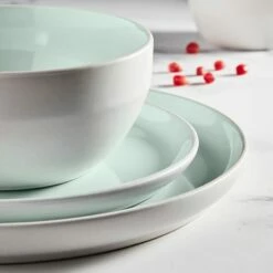 Barbary & Oak Oslo 16-Piece Dinnerware Set in Green | Premium Tableware Set -HARTS OF STUR Sales BO867004GRN Barbary And Oak Oslo 16 Piece Dinnerware Set Green 4