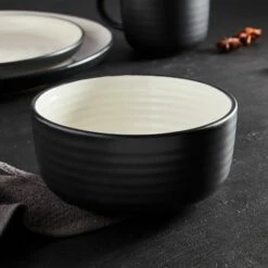 Barbary & Oak Cascade 16-Piece Dinnerware Set - Elegant Black Tableware for Stylish Dining -HARTS OF STUR Sales BO867006BLK Barbary And Oak Cascade 16pc Dinnerware Set Black 2