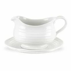 Sophie Conran Gravy Boat & Stand - Elegant Tableware for Gravy Serving