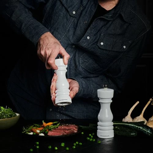 Cole & Mason London 18cm White Gloss Salt Mill - Premium Tableware for Modern Kitchens 5 Cole & Mason London 18cm White Gloss Salt Mill - Premium Tableware for Modern Kitchens - Image 3