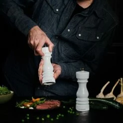 Cole & Mason London 18cm White Gloss Pepper Mill - Premium Tableware for Stylish Dining 8 Cole & Mason London 18cm White Gloss Pepper Mill - Premium Tableware for Stylish Dining -HARTS OF STUR Sales H233094 Cole Mason London 18cm White Gloss Pepper Mill 2