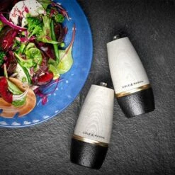 Cole & Mason Precision+ Bridgwater 135mm Wooden Pepper Mill with Cast Iron Base - Premium Tableware -HARTS OF STUR Sales H322014 Cole And Mason Precision Bridgwater Cast Iron Base Wooden 135mm Pepper Mill 4