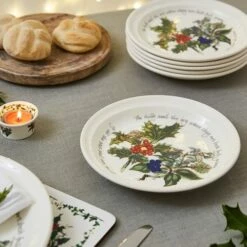 Portmeirion The Holly & The Ivy Set of 6 20cm Plates - Festive Tableware -HARTS OF STUR Sales HV05075X6 The Holly And The Ivy by Portmeirion Plate 8 Inch Set of 6 3