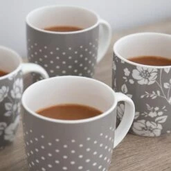 KitchenCraft Grey Dot Floral Barrel Mug Set of 4 - Stylish Drinkware for Tea & Coffee -HARTS OF STUR Sales KCMBARGRY4PC Kitchen Craft Barrel Mug Set Of 4 Grey Dot Floral 4