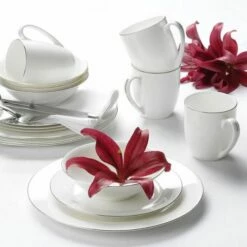 Royal Worcester Serendipity Platinum Set of 4 Barrel Shape Mugs - Elegant Drinkware for Tea & Coffee -HARTS OF STUR Sales SDPPL5570 XB Royal Worcester Set of 4 Serendipity Platinum Barrel Shape Mugs 2