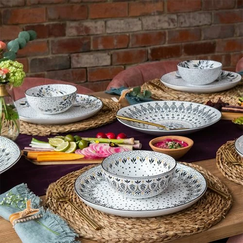 Sara Miller Artisanne Noir Set of 4 Medium Bowls - Elegant Tableware for Dining 6 Sara Miller Artisanne Noir Set of 4 Medium Bowls - Elegant Tableware for Dining - Image 4