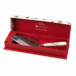 Wrendale Designs Christmas Cake Slice - Festive Ceramic Serving Plate for Holiday Desserts -HARTS OF STUR Sales WNOA1104XG Wrendale Designs Christmas Collection Cake Slice 2